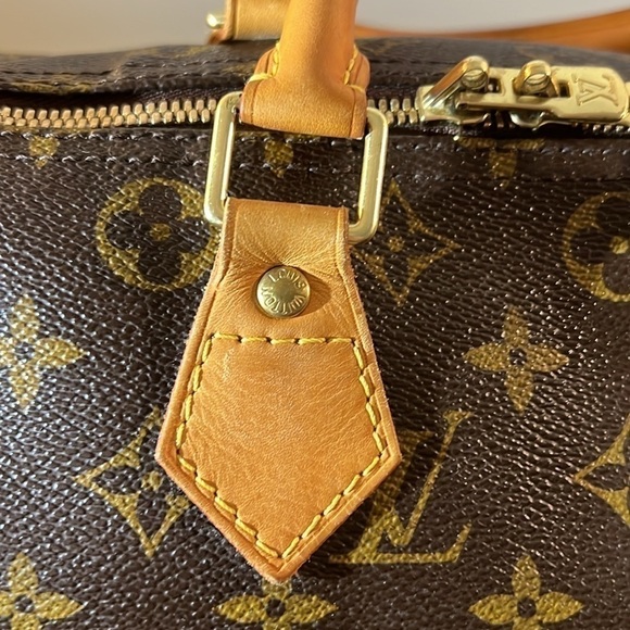 AUTHENTIC Louis Vuitton Speedy 30 Bandouliere in Monogram W RECEIPT $2300+ tax - Picture 13 of 17